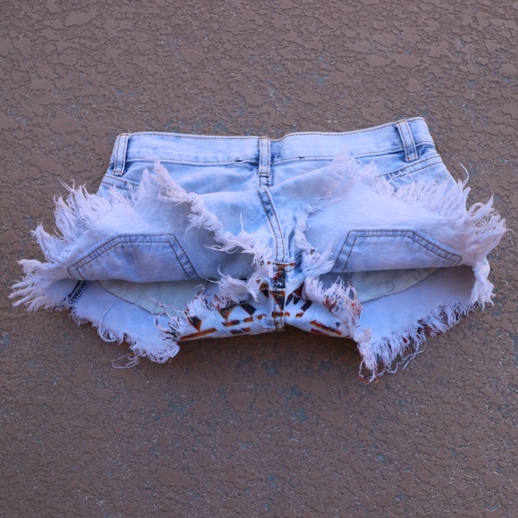 Shorts - Picture 5 of 5